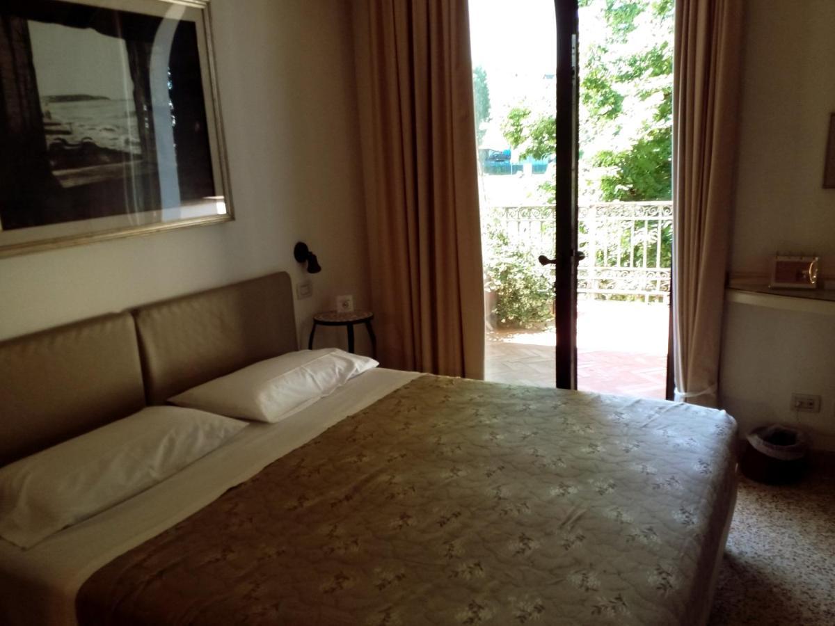 Al Melograno - Room & Breakfast Bologna Ngoại thất bức ảnh