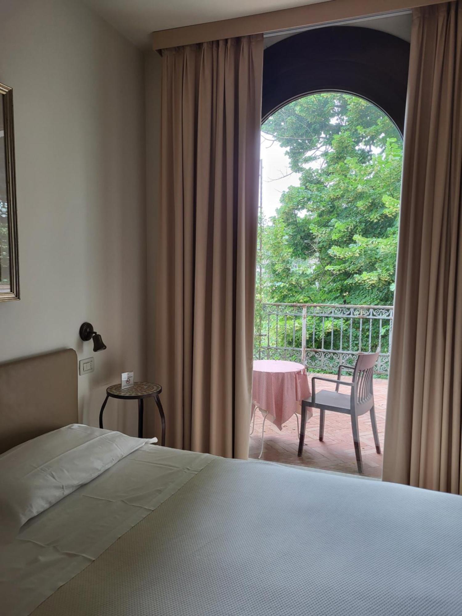 Al Melograno - Room & Breakfast Bologna Ngoại thất bức ảnh