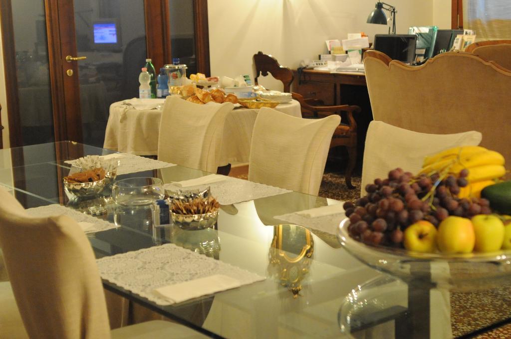 Al Melograno - Room & Breakfast Bologna Ngoại thất bức ảnh