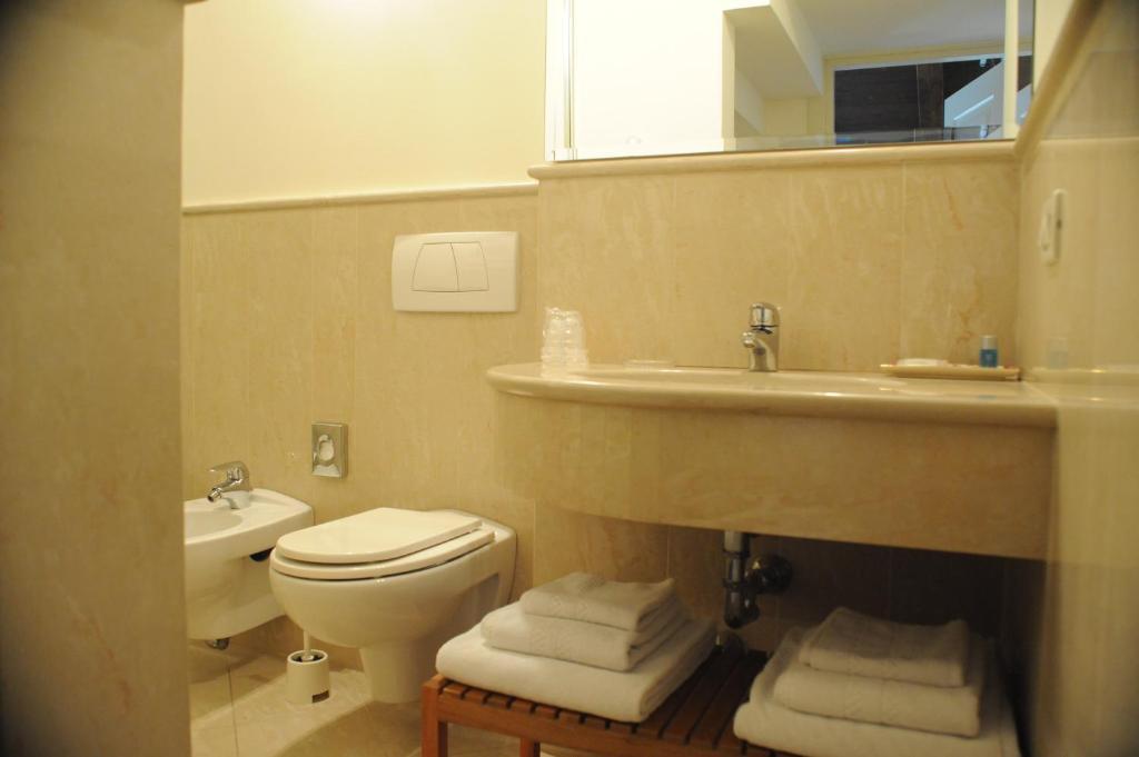 Al Melograno - Room & Breakfast Bologna Ngoại thất bức ảnh